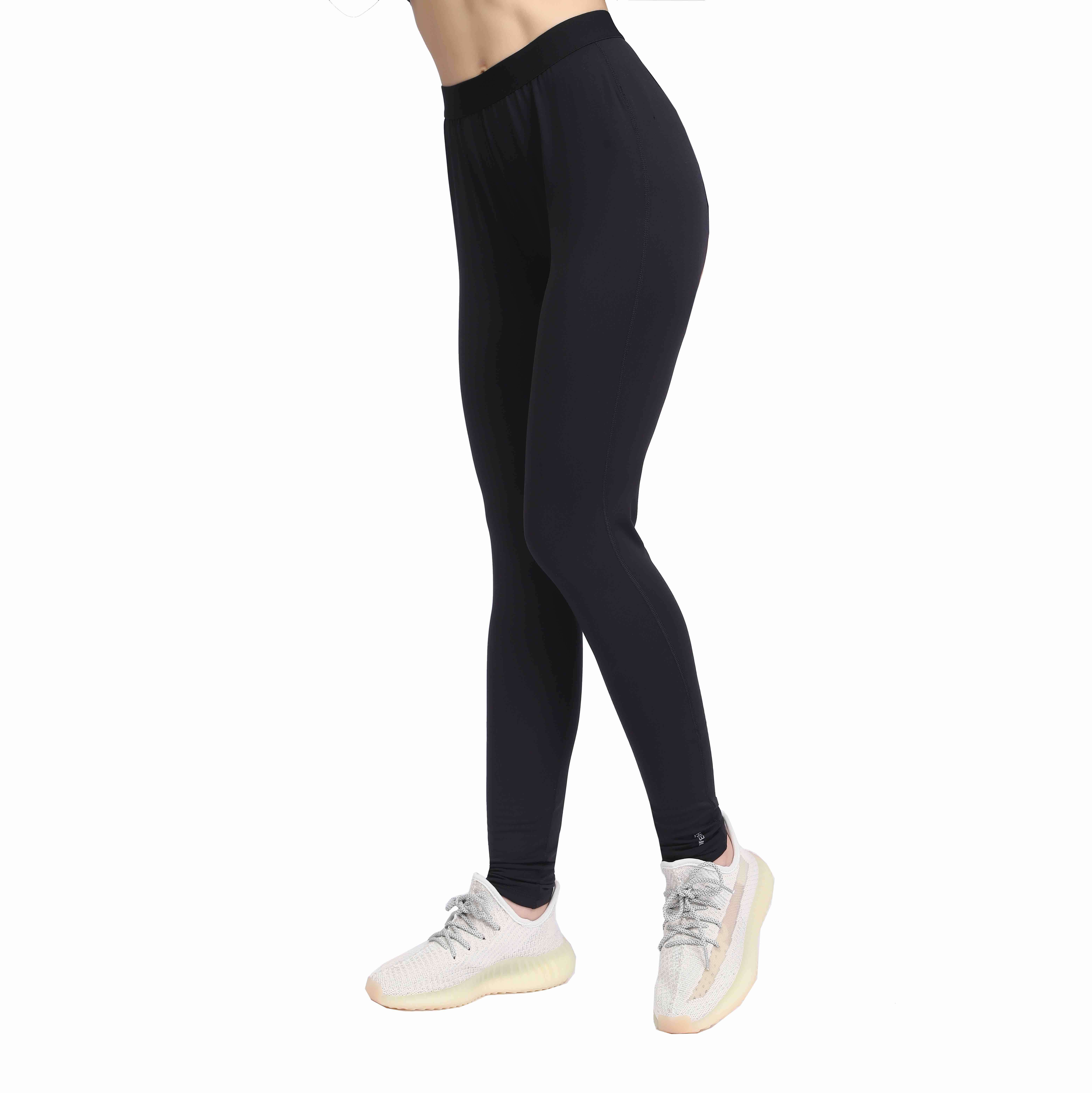 La chaleur confortable aux femmes Bâle de base confortable legging