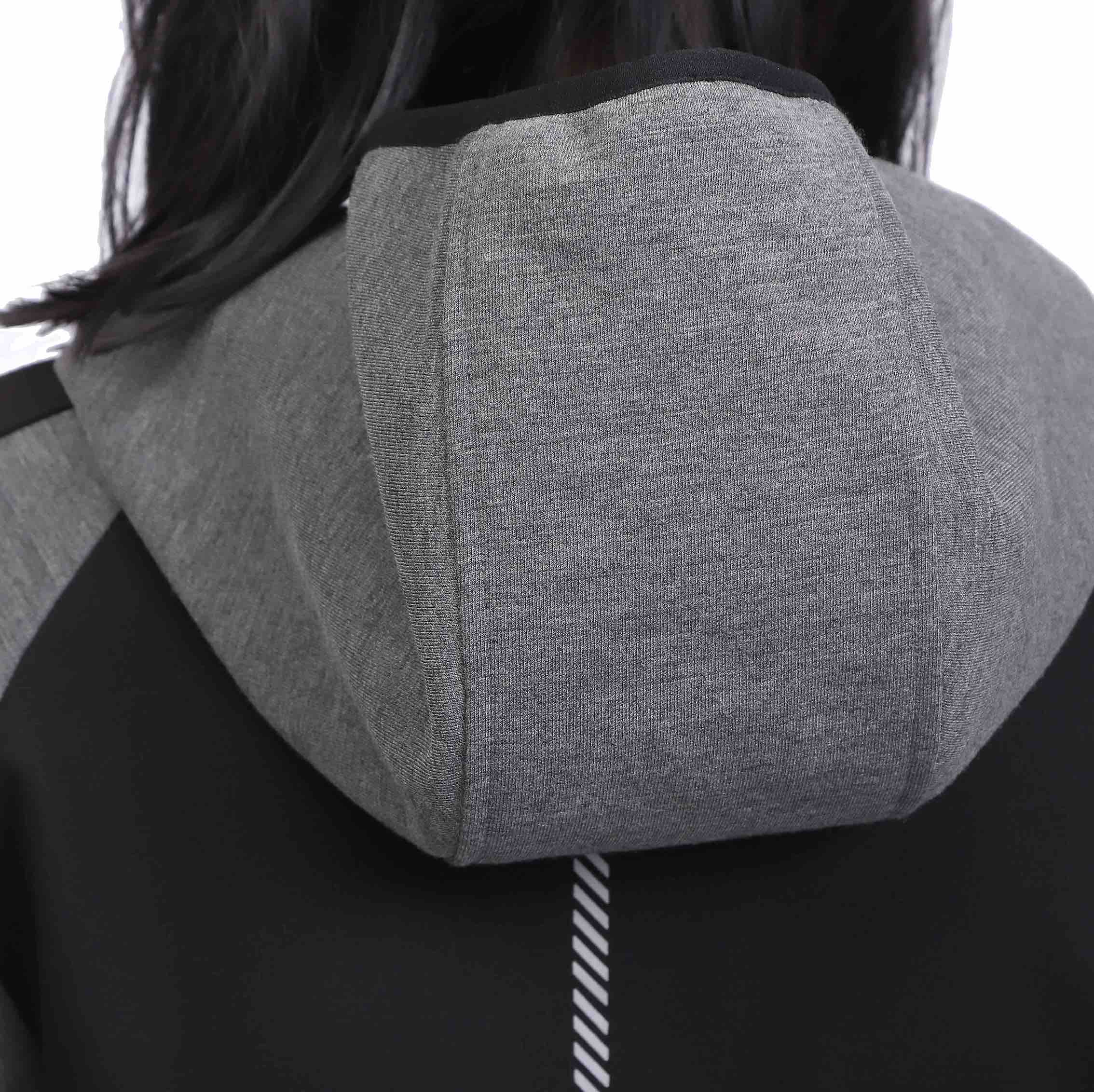 Sweat &agrave; capuche