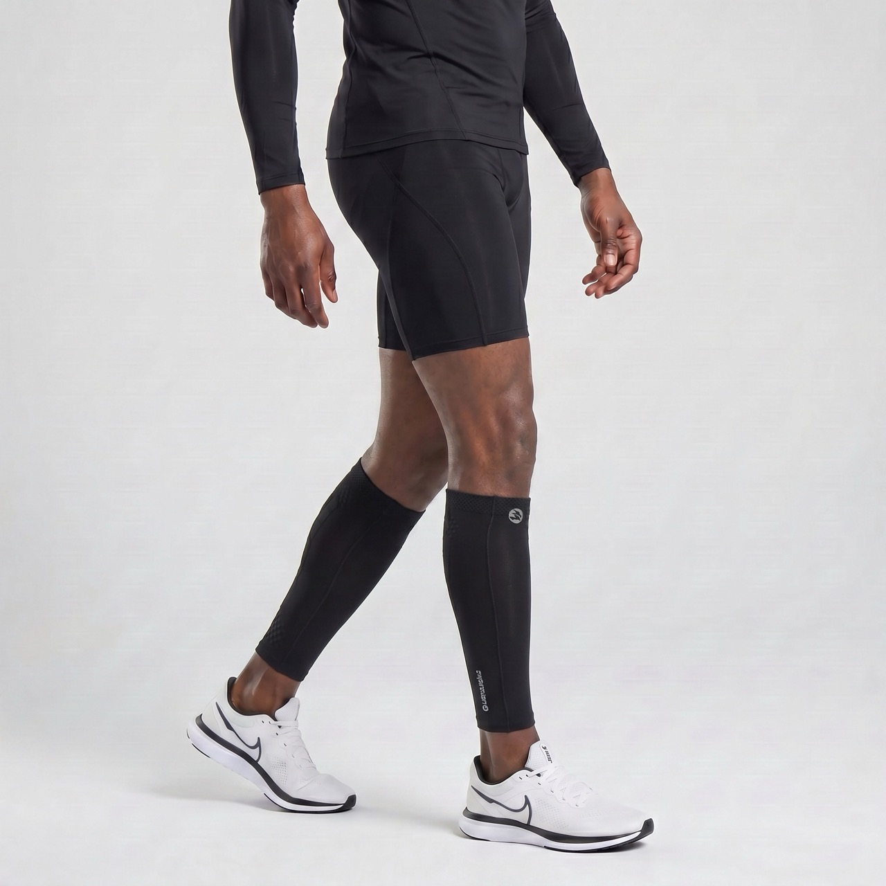 ENGINEERED PERFORMANCE Manchon de compression pour support de mollet