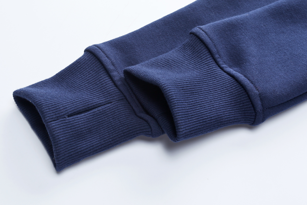 Brassard des c&ocirc;tes avec des trous de pouce