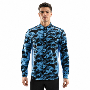 Chemise de randonnée avec poche zippée et imprimé camouflage pour hommes