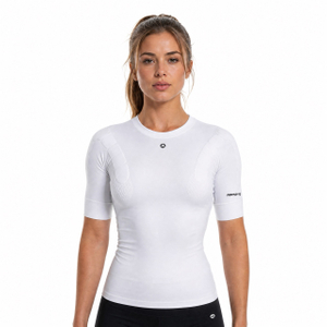 ENGINEERED PERFORMANCE Hauts à manches courtes pour femme