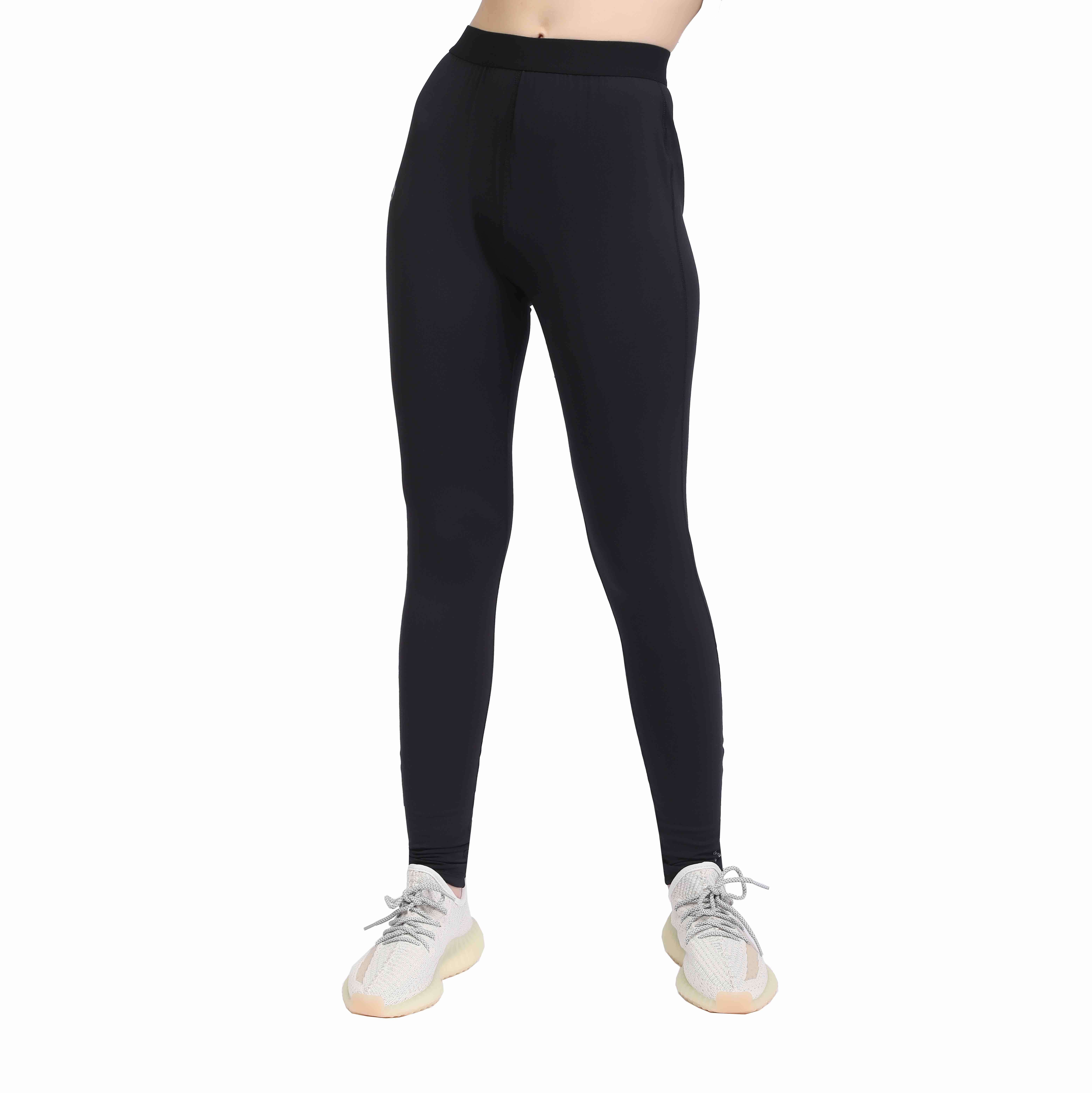 La chaleur confortable aux femmes Bâle de base confortable legging